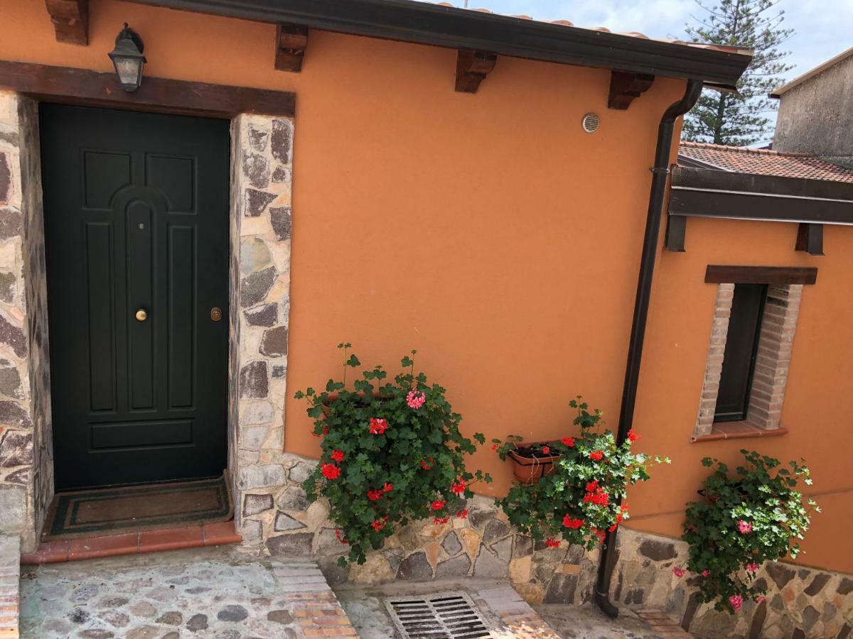 La Casetta Di Elena Lamezia Terme Extérieur photo